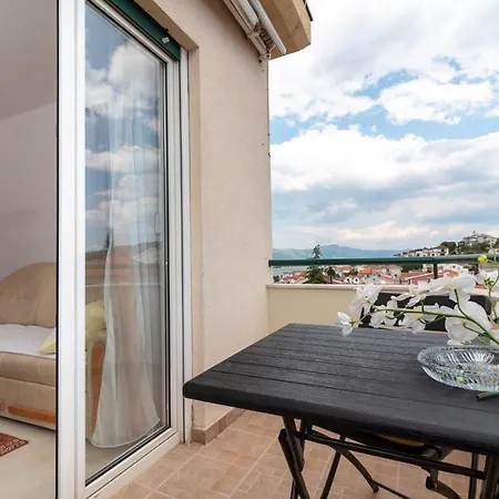 Apartman Apartman Dildo *